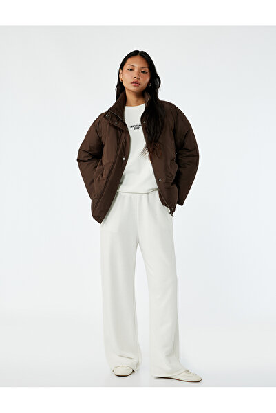 Koton Μακρυμάνικο μπουφάν Anorak Άνετο Εφαρμοσμένο Σχέδιο με ψηλός λαιμός Τσέπες με Κουμπιά