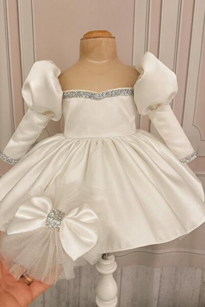 İlknur Karaca Design Rochie albă pentru ziua specială a fetiței, cu mâneci cu balon și guler cu pietre