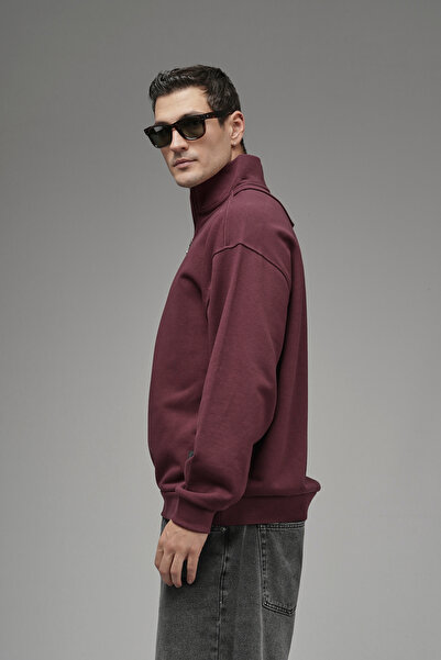 Butik Trend Biz Mock Neck Zippered Embroidered Back Oversized Sweatshirt