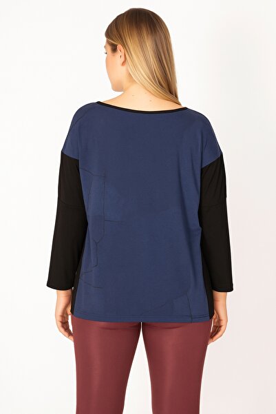 Şans Women's Plus Size Cobalt , Printed Two Color Blouse 65N39266