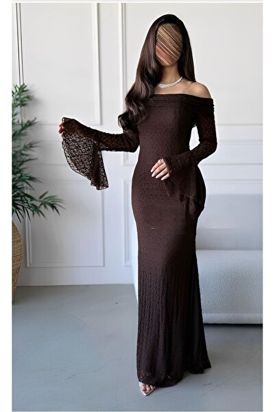 1186359 Brown lace dress with wide sleeves