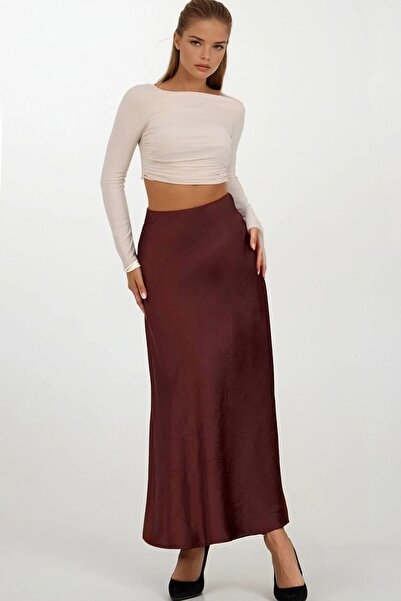 VAGGON Women's Burgundy Satin Textured Long A-Line Skirt Vs01687