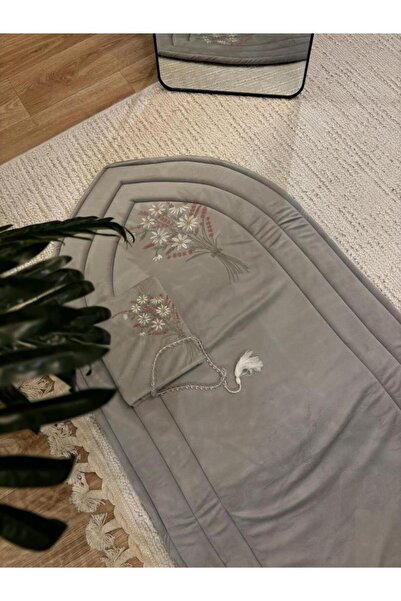 TARA Foam rug, rose bouquet