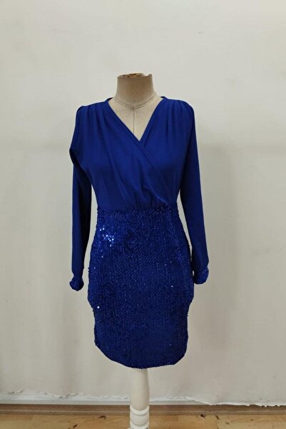 Mossta decolteu petrecut în V Mini rochie din crep importat cu paiete - Saks