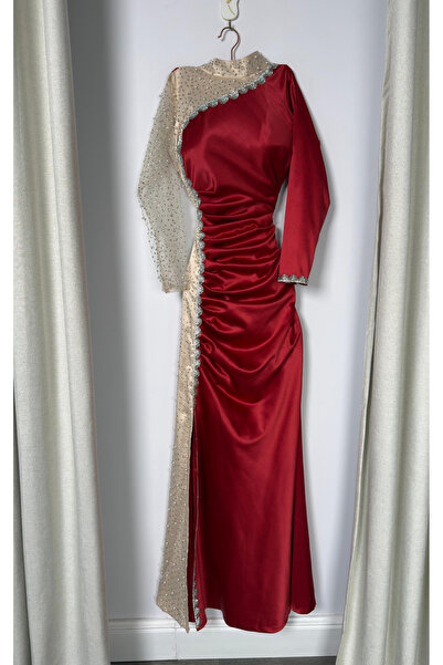 arena fashion Dazzle everyone with a captivating, regal look.