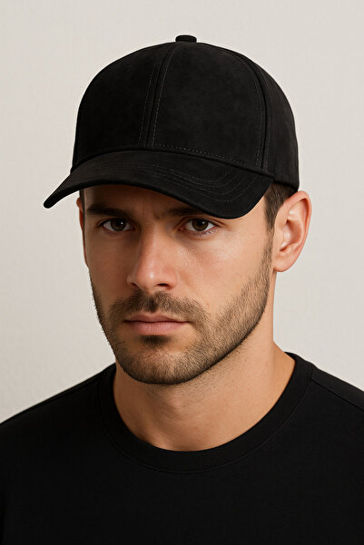 CosmoOutlet Ανδρικό αθλητικό καπέλο από μαύρο συνθετικό σουέτ με ρυθμιζόμενη μεταλλική πόρπη