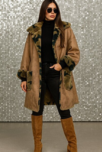 LaraLisa Дамско палто с плюшен камуфлажен мотив отвътре и нубук отвън