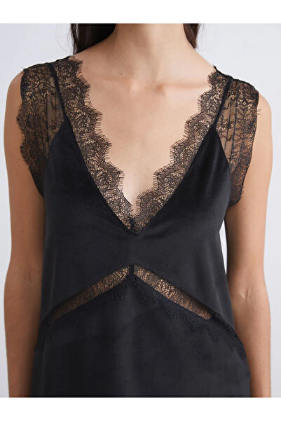 LC Waikiki V-Neck Lace Detailed Women's Pajamas Set