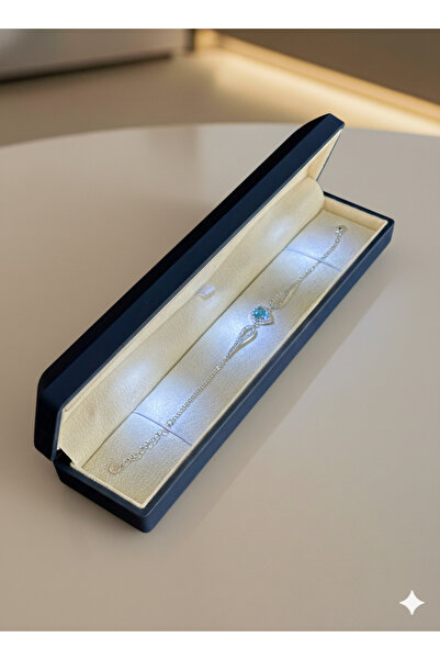 ADA LİFE GÜMÜŞ (PREMİUM IŞIKLI KUTULU) 925 Ayar Gümüş Mavi Taşlı Pırlanta Kal...