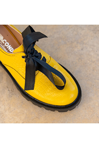 OEM Women's Lace-Up Shoes Renate Yellow Print - 37