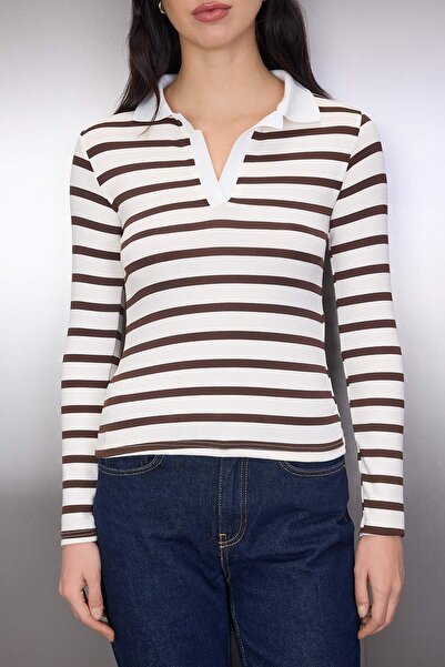 Trendyol Collection Καφέ πλεκτή μπλούζα TWOAW26BZ00355