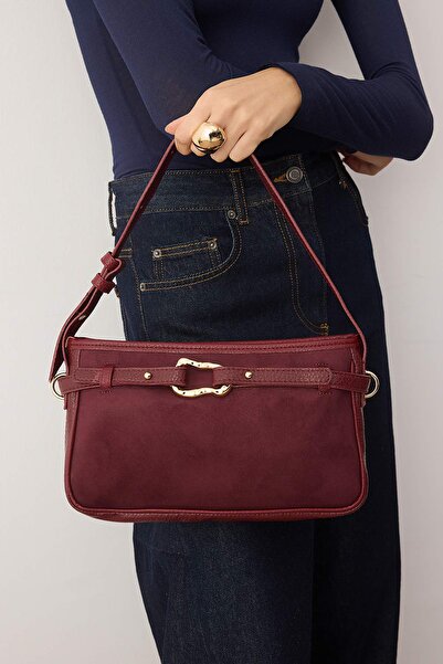 TRENDYOL SHOES Pflaumenbraune Damen-Mini-Umhängetasche aus Wildleder mit Schn...