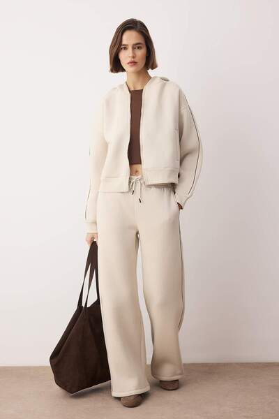 Trendyol Collection Stone Thick Zippered Hooded Oversize/Wide Cut Knitted Tracksuit Set Twoaw26Em00000