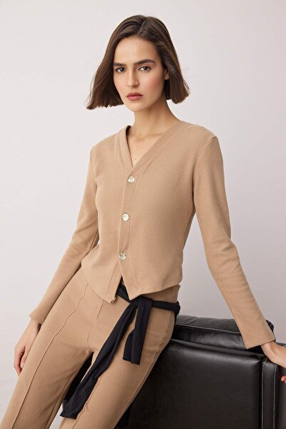 Trendyol Collection Ελαστικό πλεκτό κάτω μέρος που ταιριάζει στο σώμα - Σετ TWOAW26AU00138