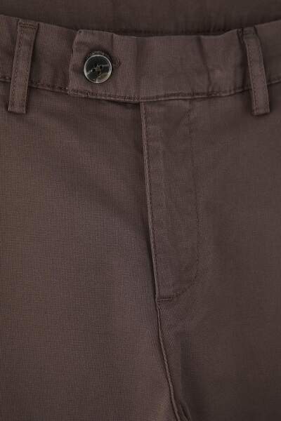 Trendyol Collection Nerzfarbene Herrenhose aus gewebtem Stoff TMNAW26PL00033