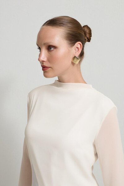 Setre Κρεμ Ολόσωμο Φόρεμα με άνετο λαιμό και λεπτομέρεια στη φούστα