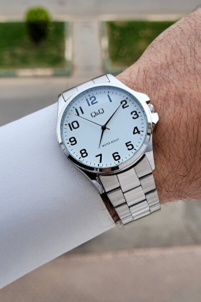 Q&Q Gümüş Renk 40 mm Erkek Kol Saati