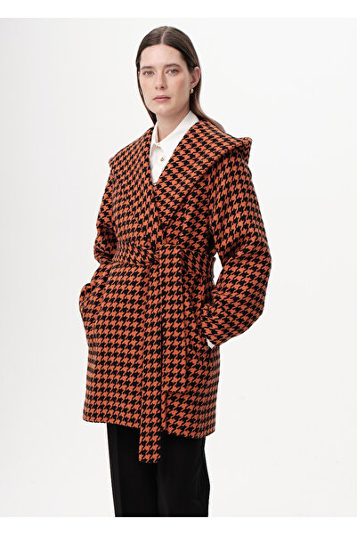 Exquise Hooded Regular Woven Coat with Waist Belt and Pockets