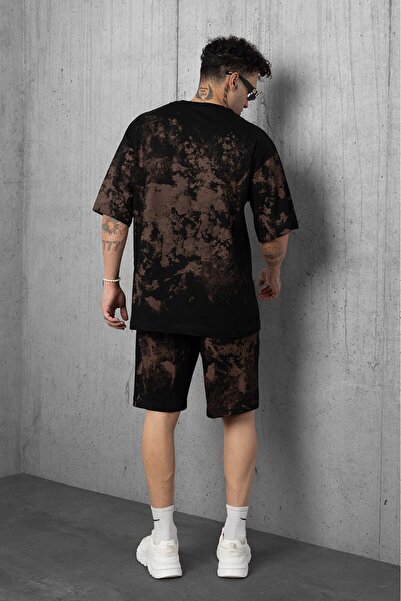 Plus Eighteen Black Disburtive Type Men's Shorts