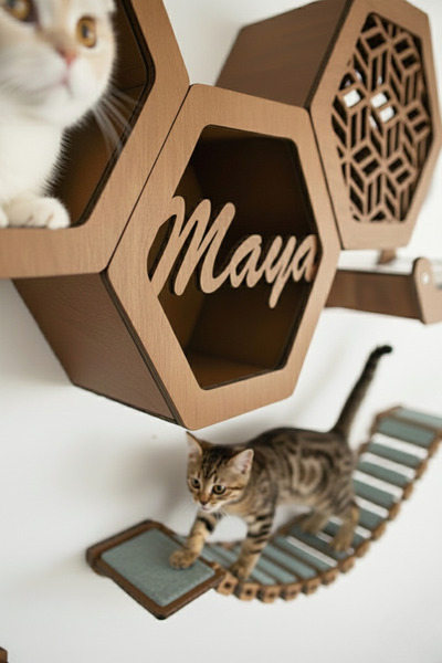 CatraWorks Cat Wall Scratching