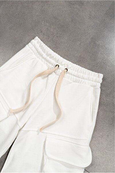 Plus Eighteen White Color Men's Multi Pocket Cargo Shorts