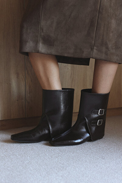 LUTVELIZADE Boots 2528 - Bitter Brown Women's Boots with Double Buckle and Gaiter Detail