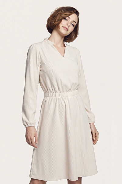 armonika Γυναικείο φόρεμα κρεμ βελούδινο με λαιμόκοψη σε σχήμα V με ελαστική μέση λεπτή F κοτλέ φορέματα με φαρδύ πόδι ARM-25K001049