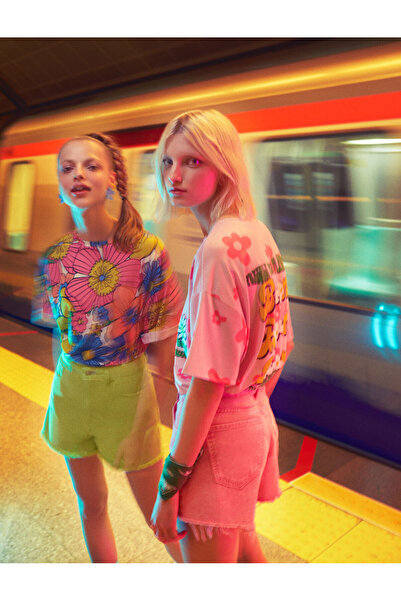 Koton Μίνι τζιν σορτς με σκισίματα και τσέπες