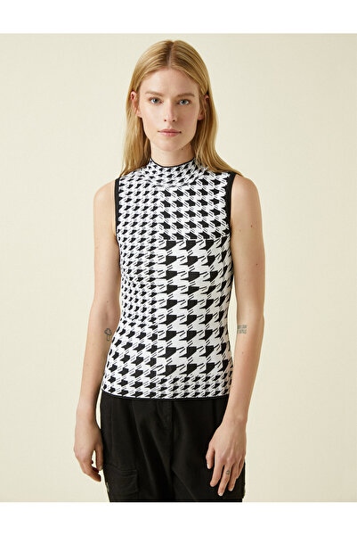 Koton Women's Black Patterned Undershirt 1YAK93364OT