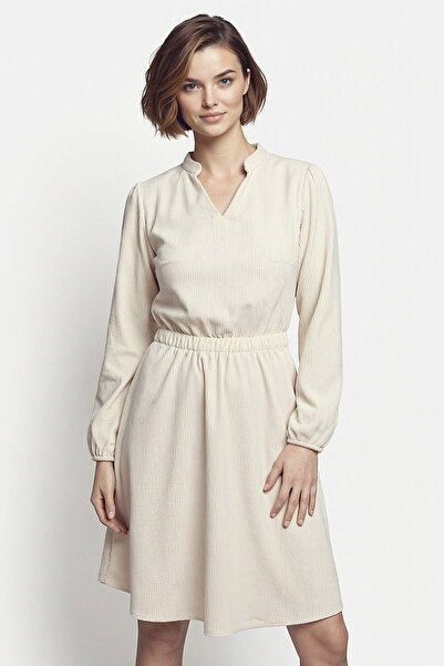 armonika Γυναικείο φόρεμα κρεμ βελούδινο με λαιμόκοψη σε σχήμα V με ελαστική μέση λεπτή F κοτλέ φορέματα με φαρδύ πόδι ARM-25K001049