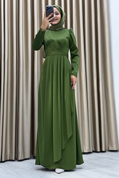 Matik Abiyem فستان سهرة من الساتان من زارا