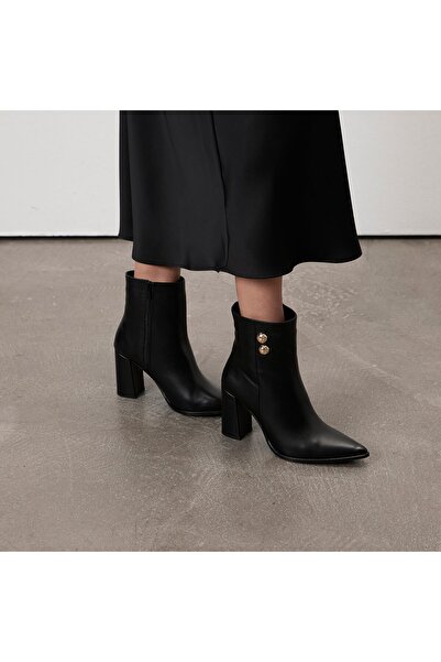 Desa Women's Black Leather Heeled Boots with Metal Accessories