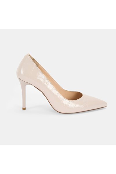 Desa Women's Cream Crocodile Printed Leather Classic Shoes