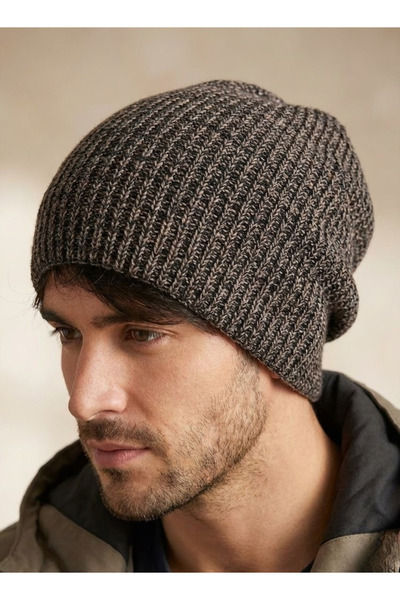 OnMyHead Бежева довга шапка з ворсом