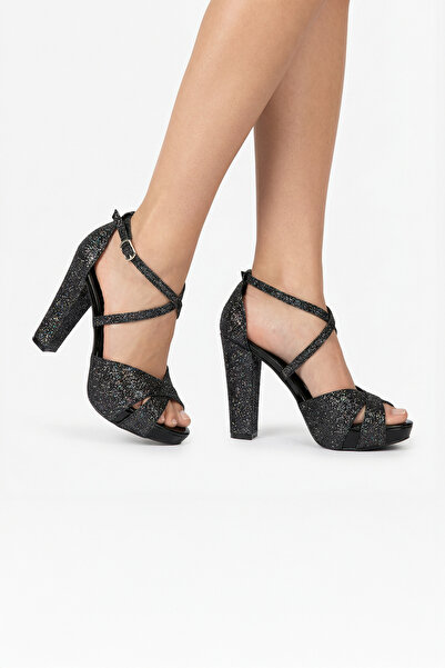 Gül Kundura أحذية السهرة بحزام الكاحل