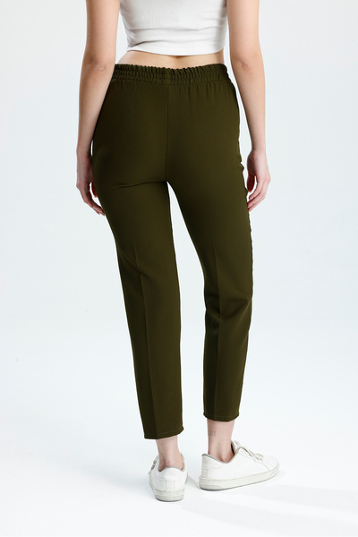 VOICTEC Plus Size Bell Fabric Pocket Carrot Pants with Elastic Waist