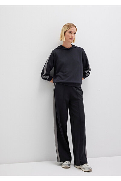 Mavi Schwarze Jogginghose aus Tencel TM Modal mit Streifendetail 1011104-900