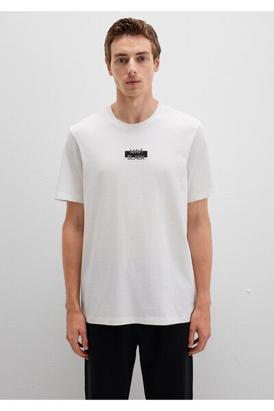 Mavi Schwarz-weißes T-Shirt Regular Fit / Normaler Schnitt 0612873-70057