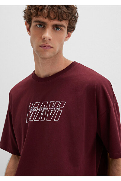 Mavi T-shirt z nadrukiem w kolorze bordowo-czerwonym Oversize / szeroki krój 0611827-70396