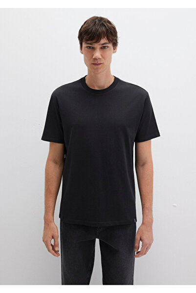 Mavi Schwarzes Basic-T-Shirt mit Etikettendetail, lockere Passform 0611824 -900