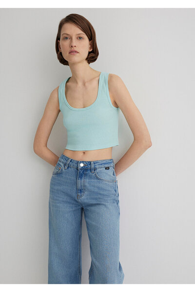 Mavi Grünes Basic Crop Tanktop / Kurz geschnitten 1613071-71731