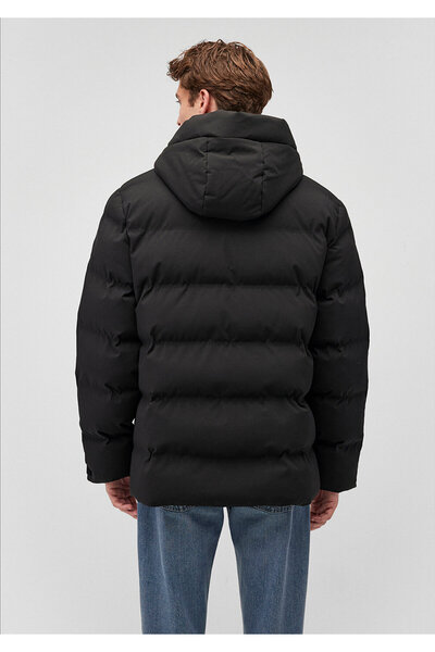 Mavi Vodoodpudivý černý nafukovací kabát 0110192-71379