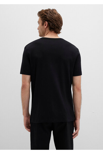 Mavi Schwarzes, figurbetontes T-Shirt mit Rippenmuster - 063747 -900