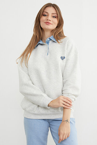 Fulla Moda 3 Thread Heart Embroidered Polo Neck Denim Detailed Sweatshirt