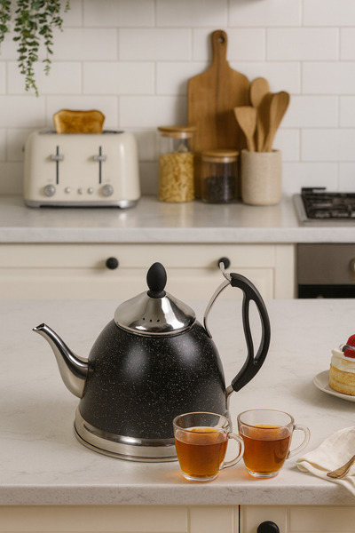 Generic A teapot for black tea and milk