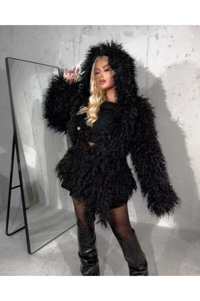 Diva Exclusive Fashion Oversized Mongolian Fur Coat – Luxury Model, Ultra-Fluffy
