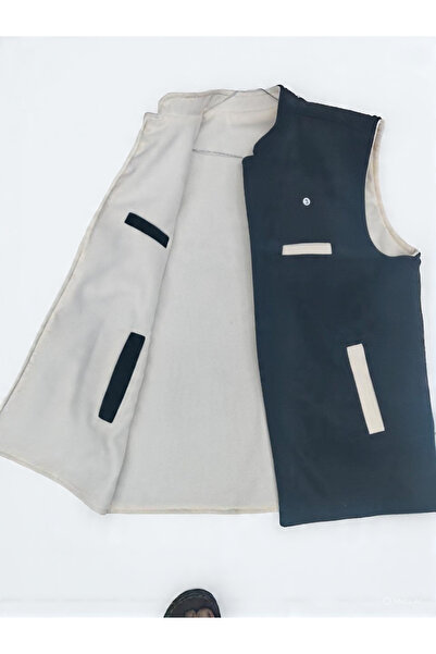 GENERAL Woolen Vest (White and Black)