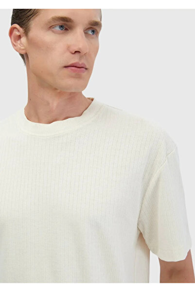 Ramsey Μπλουζάκι Ecru με Ζακάρ και Στρογγυλή Λαιμόκοψη