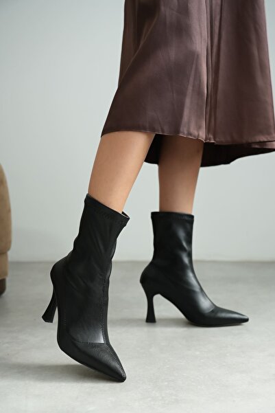 MODAADAM Cizme de damă Lopez din material elastic cu toc ascuțit - piele neagră