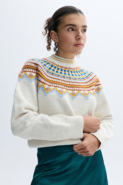 Mudo Jacquard Stand-Up Collar Sweater